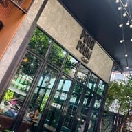 หน้าร้าน PoohPoom Cafe’