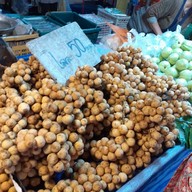 บรรยากาศ น้องข้าวหอม ผลไม้ตามฤดูกาล