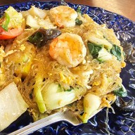 ลูกไก่ทอง ไอคอนสยาม