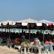 บรรยากาศ หาดตาแหวน เกาะล้าน