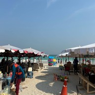 หาดตาแหวน เกาะล้าน
