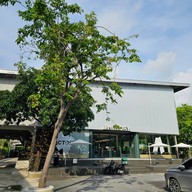 หน้าร้าน Factory Coffee - HQ ทาวน์อินทาวน์
