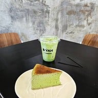 B YAH >matcha ลาดพร้าว