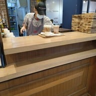 บรรยากาศ Hollys Coffee The Street