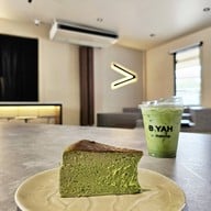 B YAH >matcha ลาดพร้าว