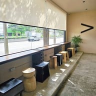 B YAH >matcha ลาดพร้าว