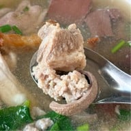 เมนูของร้าน เลือดหมูบ้านแม่ศรี