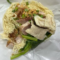เมนูของร้าน บะหมี่ปราบเซียน สาขาเอกชัย31/1 เอกชัย