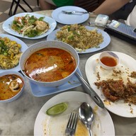 เจ๊กเปี๊ยะอาหารตามสั่ง