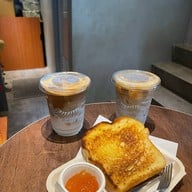 Karo Coffee Roasters ปรีดี