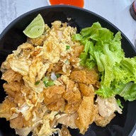 ราดหน้าฟาไฉ สุขาภิบาล 3