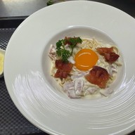 Khun Rose Cuisine Pizza Italian and Thai พัทยา