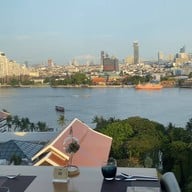 Skyline Restaurant Avani+ Riverside Bangkok Hotel