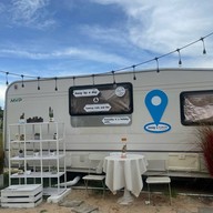 Tumlay Cafe & Bar