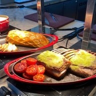 Skyline Restaurant Avani+ Riverside Bangkok Hotel