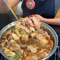 ชาบูชาบูกัน สองพี่น้อง