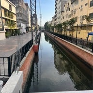 เหอ เฉิน ฟง DIM SUM & BBQ วัดมังกร เหอ เฉิน ฟง DIM SUM & BBQ วัดมังกร