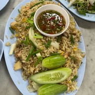 เจ๊กเปี๊ยะอาหารตามสั่ง