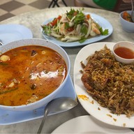 เจ๊กเปี๊ยะอาหารตามสั่ง