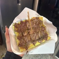 โรตีแม่ บางรักบาซ่า