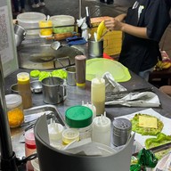 โรตีแม่ บางรักบาซ่า