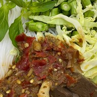 ขนมจีนน้ำยาป่า-น้ำยากะทิ เด็ดๆ