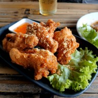 เมนูของร้าน ตำชายคลอง