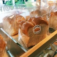 ขนมปังติ๊ก (Premium Bread Tik)