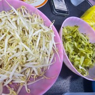 ร้านขนมจีนน้ำยาแปดริ้ว ดอนหัวฬ่อ