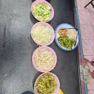 ร้านขนมจีนน้ำยาแปดริ้ว ดอนหัวฬ่อ