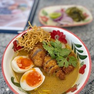 เมนูของร้าน ขนมแม่ สาขา หัวหิน / กิ๋นเส้น