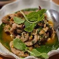 เมนูของร้าน ไก่ย่างเสือใหญ่ วัดพระศรีฯ