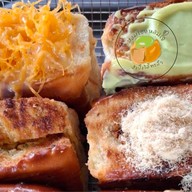 ปังปิ้งไส้ทะลัก by หอมเอยหอมใจ (เจ้าเก่าครัวหอมใจ)