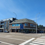 หน้าร้าน Vangrootloon Bread & Pastry Vangrootloon Brood & Banket Maasmechelen