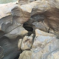 สามพันโบก