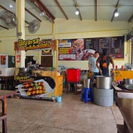 บรรยากาศ ก๋วยเตี๋ยวเรือปัญจะรส สาขาศรีราชา