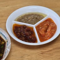 จิน ข้าวมันไก่สไตล์สิงคโปร์ จิน ข้าวมันไก่สไตล์สิงคโปร์