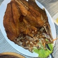 เมนูของร้าน ครัวเรือโป๊ะ