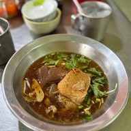 เมนูของร้าน เจ๊ปิ๋ม เป็ดย่าง