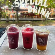 ณ.อุบล คาเฟ่สวนมะพร้าว พิบูลมังสาหาร