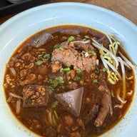 เสน่ห์เหนือ [ข้าวซอย ขนมจีนน้ำเงี้ยว ก๋วยเตี๋ยวเนื้อตุ๋น ไก่ตุ๋น ตามสั่ง]