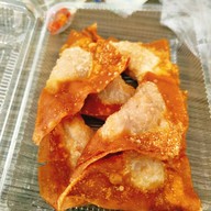 เมนูของร้าน ⭐เซ้งยกซด ก๋วยเตี๋ยวหมูต้มยำมะนาว คุณเหวิน สาขาศูนย์การค้าวรรัตน์ อร่อยมาก✨ มีขาย ซี่โครงหมู คากิ บะเต็ง หมูต้มยำ ลูกชิ้นปลาต้มยำ กุ้ยช่าย เกี๊ยวทอด ขนมจีบ ซาลาเปา เกาเหลา บะจ่าง กากหมู หนังปลาเเซลมอน สาขาศูนย์การค้าวรรัตน์