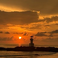 หาดนางทอง