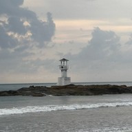 หาดนางทอง