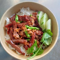 กระเพรารสแซ่บ  พริกแห้ง   (  ด่านสำโรง 14  )