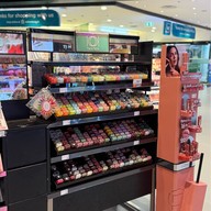 บรรยากาศ Watsons Robinson Sukhumvit19