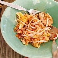 เมนูของร้าน ⭐เซ้งยกซด ก๋วยเตี๋ยวหมูต้มยำมะนาว คุณเหวิน สาขาศูนย์การค้าวรรัตน์ อร่อยมาก✨ มีขาย ซี่โครงหมู คากิ บะเต็ง หมูต้มยำ ลูกชิ้นปลาต้มยำ กุ้ยช่าย เกี๊ยวทอด ขนมจีบ ซาลาเปา เกาเหลา บะจ่าง กากหมู หนังปลาเเซลมอน สาขาศูนย์การค้าวรรัตน์