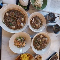 เมนูของร้าน ก๋วยเตี๋ยวเรือพระนคร เดอะมอลล์บางกะปิ