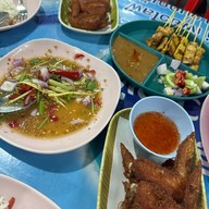 ข้าวต้มปลาอินทรีเจ๊พัช