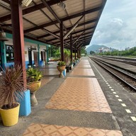 สถานีชุมทางศรีราชา